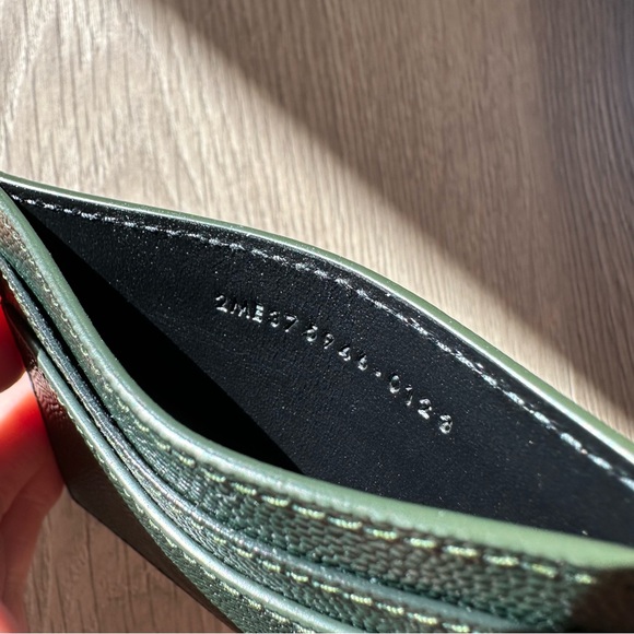 🆕 Authentic YSL Unisex Dark Green Pebbled Leather Credit Card Holder Wallet - Picture 5 of 11